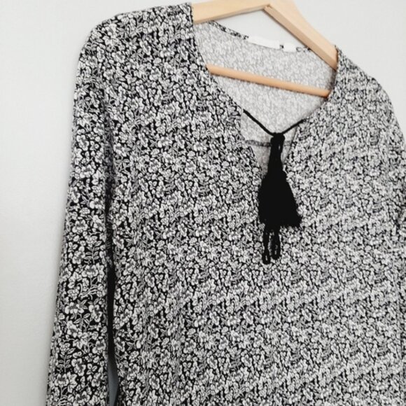 RIPE Boho Light Tunic Blouse B&W Floral Pattern Multicolor Hem Sz M - Picture 8 of 13